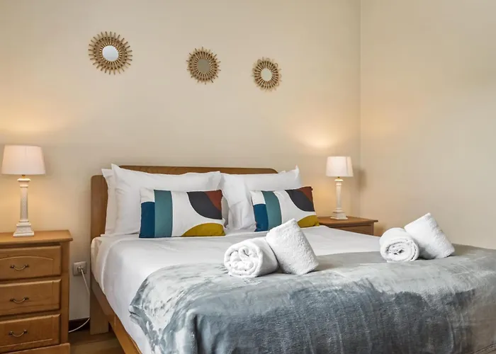 Horizon Glow Calheta (Madeira)